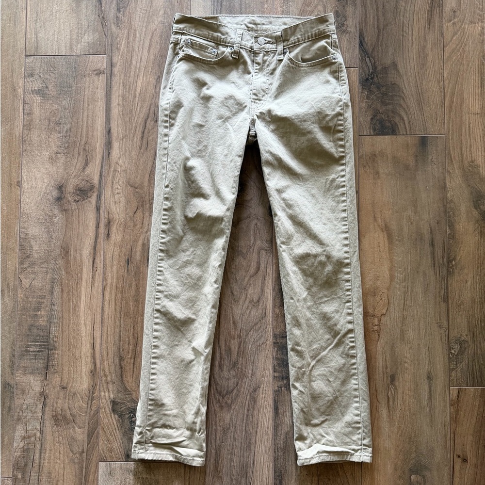 Levi’s 514 Straight Fit Khaki Jeans